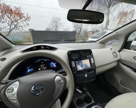 Черный Ниссан Лиф, объемом двигателя 0 л и пробегом 97 тыс. км за 4000 $, фото 23 на Automoto.ua