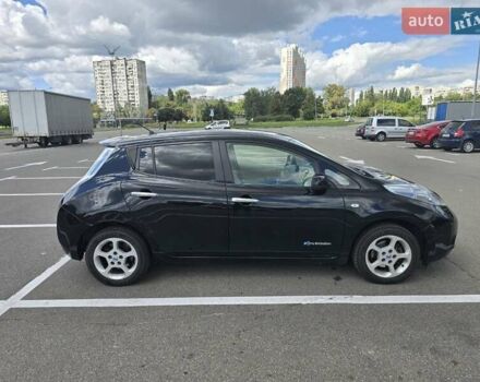 Черный Ниссан Лиф, объемом двигателя 0 л и пробегом 122 тыс. км за 6000 $, фото 4 на Automoto.ua