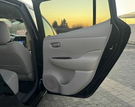 Черный Ниссан Лиф, объемом двигателя 0 л и пробегом 133 тыс. км за 4499 $, фото 11 на Automoto.ua