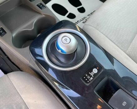 Черный Ниссан Лиф, объемом двигателя 0 л и пробегом 155 тыс. км за 5900 $, фото 12 на Automoto.ua