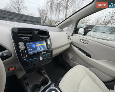 Чорний Ніссан Ліф, об'ємом двигуна 0 л та пробігом 97 тис. км за 4000 $, фото 20 на Automoto.ua