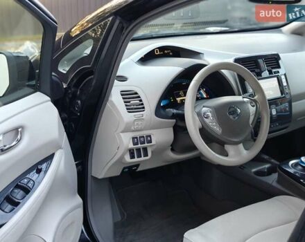 Ніссан Ліф 2012 у Івано-Франківську на Automoto.ua Чорний Ніссан Ліф, об'ємом двигуна 0 л та пробігом 71 тис. км за 4750 $, фото 23 на Automoto.ua