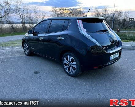 Черный Ниссан Лиф, объемом двигателя 80 л и пробегом 249 тыс. км за 6300 $, фото 6 на Automoto.ua