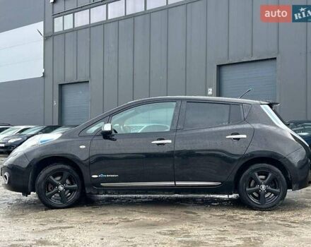 Ниссан Лиф 2013 в Львове на Automoto.ua Черный Ниссан Лиф, объемом двигателя 0 л и пробегом 117 тыс. км за 6980 $, фото 4 на Automoto.ua