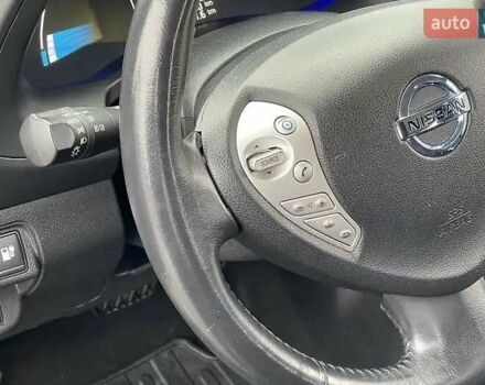 Черный Ниссан Лиф, объемом двигателя 0 л и пробегом 128 тыс. км за 7200 $, фото 47 на Automoto.ua