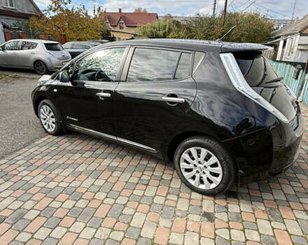 Черный Ниссан Лиф, объемом двигателя 0 л и пробегом 142 тыс. км за 6250 $, фото 11 на Automoto.ua