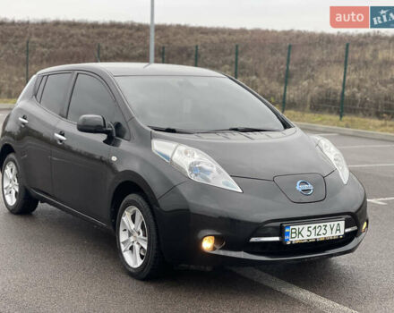 Черный Ниссан Лиф, объемом двигателя 0 л и пробегом 161 тыс. км за 6399 $, фото 4 на Automoto.ua