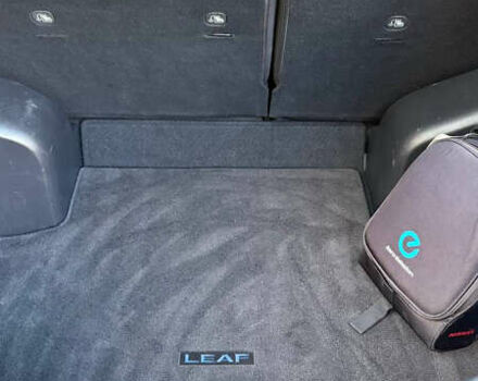 Чорний Ніссан Ліф, об'ємом двигуна 0 л та пробігом 179 тис. км за 5500 $, фото 28 на Automoto.ua