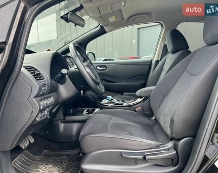 Ниссан Лиф 2013 в Львове на Automoto.ua Черный Ниссан Лиф, объемом двигателя 0 л и пробегом 117 тыс. км за 6980 $, фото 17 на Automoto.ua