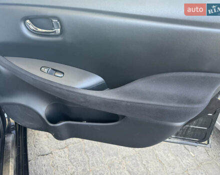 Чорний Ніссан Ліф, об'ємом двигуна 0 л та пробігом 109 тис. км за 6000 $, фото 6 на Automoto.ua