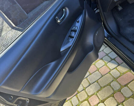 Черный Ниссан Лиф, объемом двигателя 0 л и пробегом 192 тыс. км за 10500 $, фото 6 на Automoto.ua