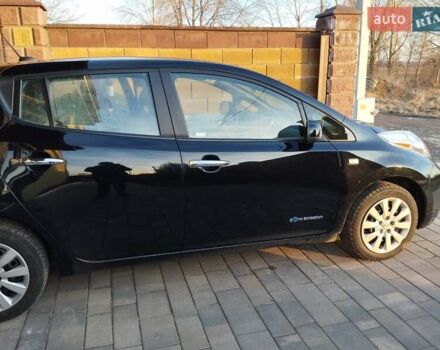 Черный Ниссан Лиф, объемом двигателя 0 л и пробегом 167 тыс. км за 5500 $, фото 2 на Automoto.ua