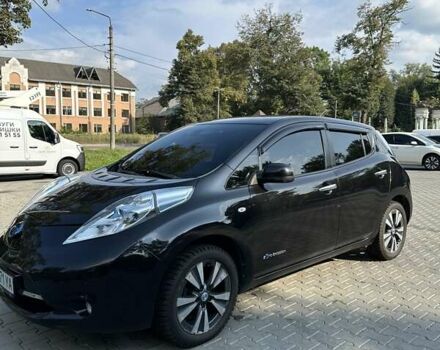 Черный Ниссан Лиф, объемом двигателя 0 л и пробегом 101 тыс. км за 8200 $, фото 1 на Automoto.ua