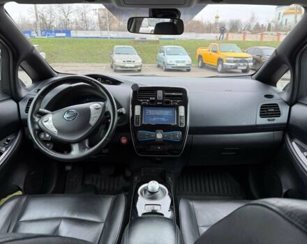 Чорний Ніссан Ліф, об'ємом двигуна 2 л та пробігом 118 тис. км за 7500 $, фото 16 на Automoto.ua