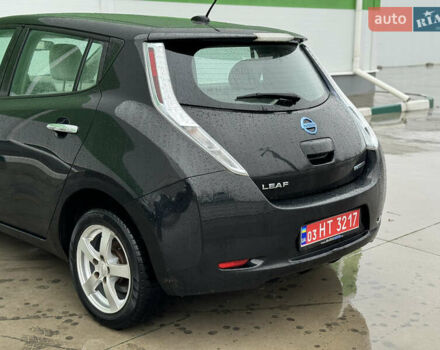 Чорний Ніссан Ліф, об'ємом двигуна 0 л та пробігом 104 тис. км за 7000 $, фото 29 на Automoto.ua