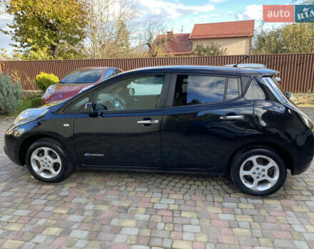 Ниссан Лиф 2013 в Черновцах на Automoto.ua Черный Ниссан Лиф, объемом двигателя 0 л и пробегом 67 тыс. км за 6590 $, фото 3 на Automoto.ua