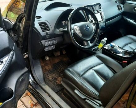 Черный Ниссан Лиф, объемом двигателя 80 л и пробегом 125 тыс. км за 7300 $, фото 6 на Automoto.ua