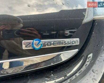 Ниссан Лиф 2013 в Львове на Automoto.ua Черный Ниссан Лиф, объемом двигателя 0 л и пробегом 117 тыс. км за 6980 $, фото 43 на Automoto.ua