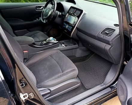 Черный Ниссан Лиф, объемом двигателя 0 л и пробегом 165 тыс. км за 6700 $, фото 2 на Automoto.ua