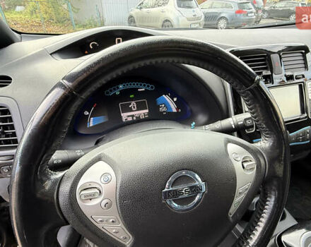Черный Ниссан Лиф, объемом двигателя 0 л и пробегом 142 тыс. км за 6250 $, фото 13 на Automoto.ua