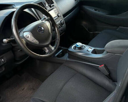 Чорний Ніссан Ліф, об'ємом двигуна 0 л та пробігом 179 тис. км за 5500 $, фото 17 на Automoto.ua