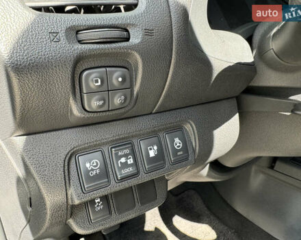 Черный Ниссан Лиф, объемом двигателя 0 л и пробегом 122 тыс. км за 6900 $, фото 37 на Automoto.ua