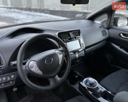 Черный Ниссан Лиф, объемом двигателя 0 л и пробегом 98 тыс. км за 7200 $, фото 11 на Automoto.ua