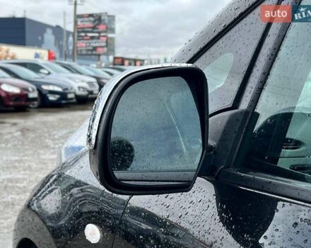 Ниссан Лиф 2013 в Львове на Automoto.ua Черный Ниссан Лиф, объемом двигателя 0 л и пробегом 117 тыс. км за 6980 $, фото 13 на Automoto.ua