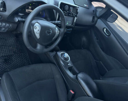 Черный Ниссан Лиф, объемом двигателя 0 л и пробегом 127 тыс. км за 3850 $, фото 5 на Automoto.ua