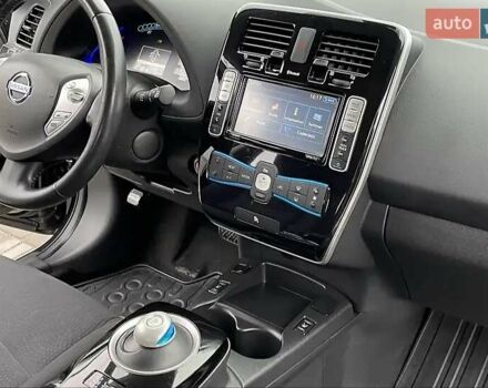 Черный Ниссан Лиф, объемом двигателя 0 л и пробегом 128 тыс. км за 7200 $, фото 42 на Automoto.ua