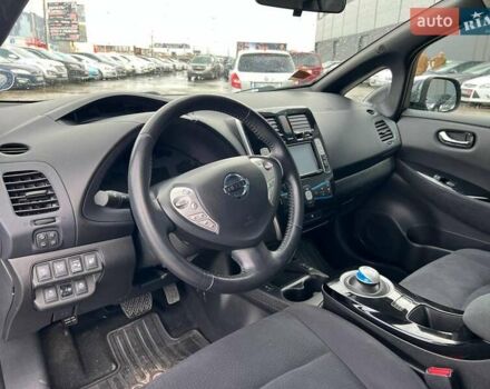 Ниссан Лиф 2013 в Львове на Automoto.ua Черный Ниссан Лиф, объемом двигателя 0 л и пробегом 117 тыс. км за 6980 $, фото 16 на Automoto.ua