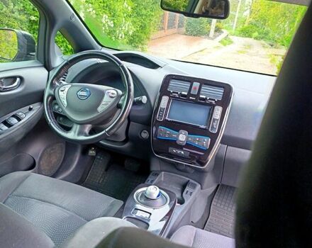 Черный Ниссан Лиф, объемом двигателя 0 л и пробегом 165 тыс. км за 6700 $, фото 4 на Automoto.ua