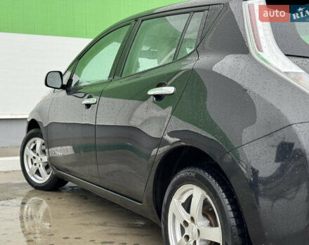 Чорний Ніссан Ліф, об'ємом двигуна 0 л та пробігом 104 тис. км за 7000 $, фото 19 на Automoto.ua