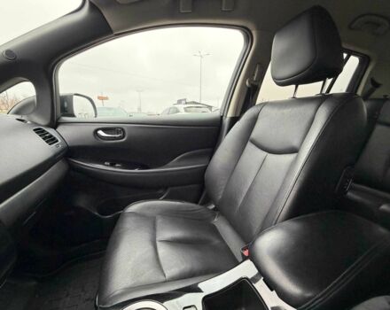 Чорний Ніссан Ліф, об'ємом двигуна 2 л та пробігом 118 тис. км за 7500 $, фото 20 на Automoto.ua