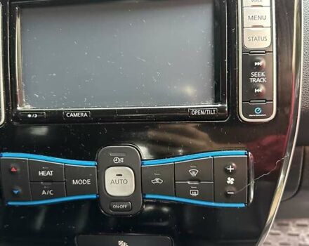 Черный Ниссан Лиф, объемом двигателя 0 л и пробегом 101 тыс. км за 8200 $, фото 5 на Automoto.ua