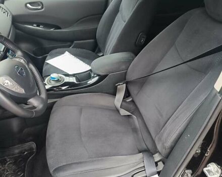 Черный Ниссан Лиф, объемом двигателя 0 л и пробегом 100 тыс. км за 6350 $, фото 11 на Automoto.ua