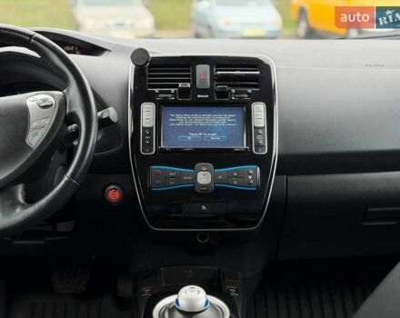 Чорний Ніссан Ліф, об'ємом двигуна 0 л та пробігом 118 тис. км за 7500 $, фото 40 на Automoto.ua