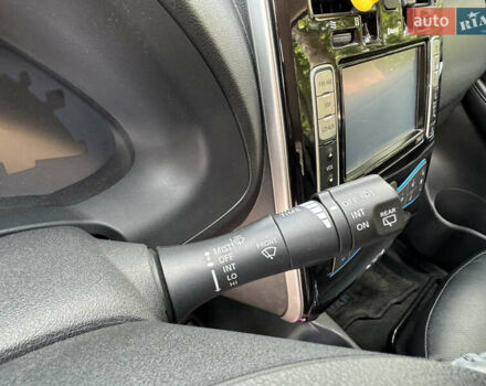 Черный Ниссан Лиф, объемом двигателя 0 л и пробегом 122 тыс. км за 6900 $, фото 39 на Automoto.ua