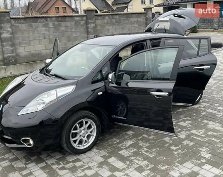 Черный Ниссан Лиф, объемом двигателя 0 л и пробегом 128 тыс. км за 7200 $, фото 30 на Automoto.ua