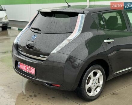 Черный Ниссан Лиф, объемом двигателя 0 л и пробегом 134 тыс. км за 6800 $, фото 22 на Automoto.ua