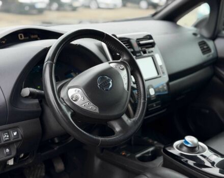 Чорний Ніссан Ліф, об'ємом двигуна 2 л та пробігом 118 тис. км за 7500 $, фото 14 на Automoto.ua