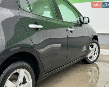 Чорний Ніссан Ліф, об'ємом двигуна 0 л та пробігом 104 тис. км за 7000 $, фото 18 на Automoto.ua