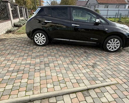 Черный Ниссан Лиф, объемом двигателя 0 л и пробегом 142 тыс. км за 6250 $, фото 4 на Automoto.ua