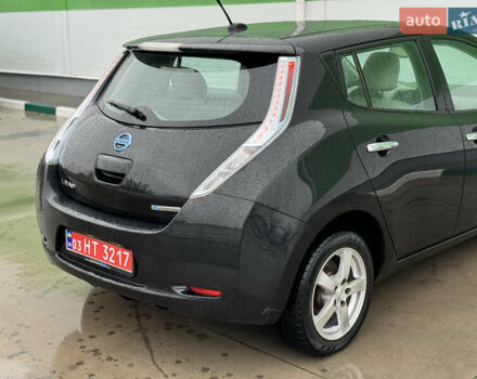 Чорний Ніссан Ліф, об'ємом двигуна 0 л та пробігом 104 тис. км за 7000 $, фото 24 на Automoto.ua