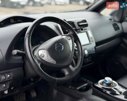 Чорний Ніссан Ліф, об'ємом двигуна 0 л та пробігом 118 тис. км за 7500 $, фото 35 на Automoto.ua
