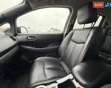 Чорний Ніссан Ліф, об'ємом двигуна 0 л та пробігом 118 тис. км за 7500 $, фото 56 на Automoto.ua