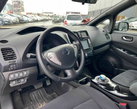 Ниссан Лиф 2013 в Львове на Automoto.ua Черный Ниссан Лиф, объемом двигателя 0 л и пробегом 117 тыс. км за 6990 $, фото 11 на Automoto.ua