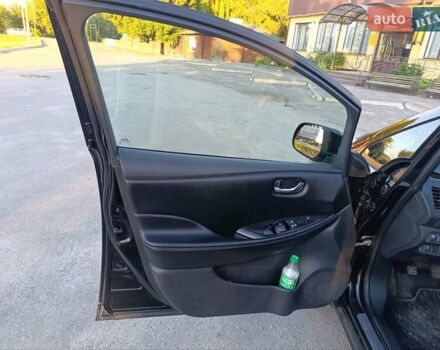 Черный Ниссан Лиф, объемом двигателя 0 л и пробегом 205 тыс. км за 6300 $, фото 23 на Automoto.ua