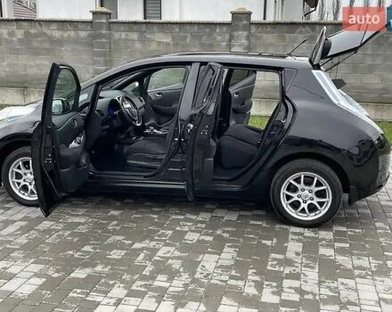 Черный Ниссан Лиф, объемом двигателя 0 л и пробегом 128 тыс. км за 7200 $, фото 31 на Automoto.ua