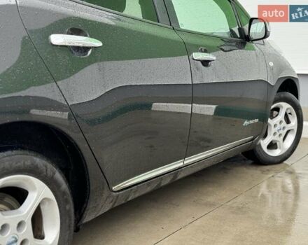 Черный Ниссан Лиф, объемом двигателя 0 л и пробегом 134 тыс. км за 6800 $, фото 21 на Automoto.ua